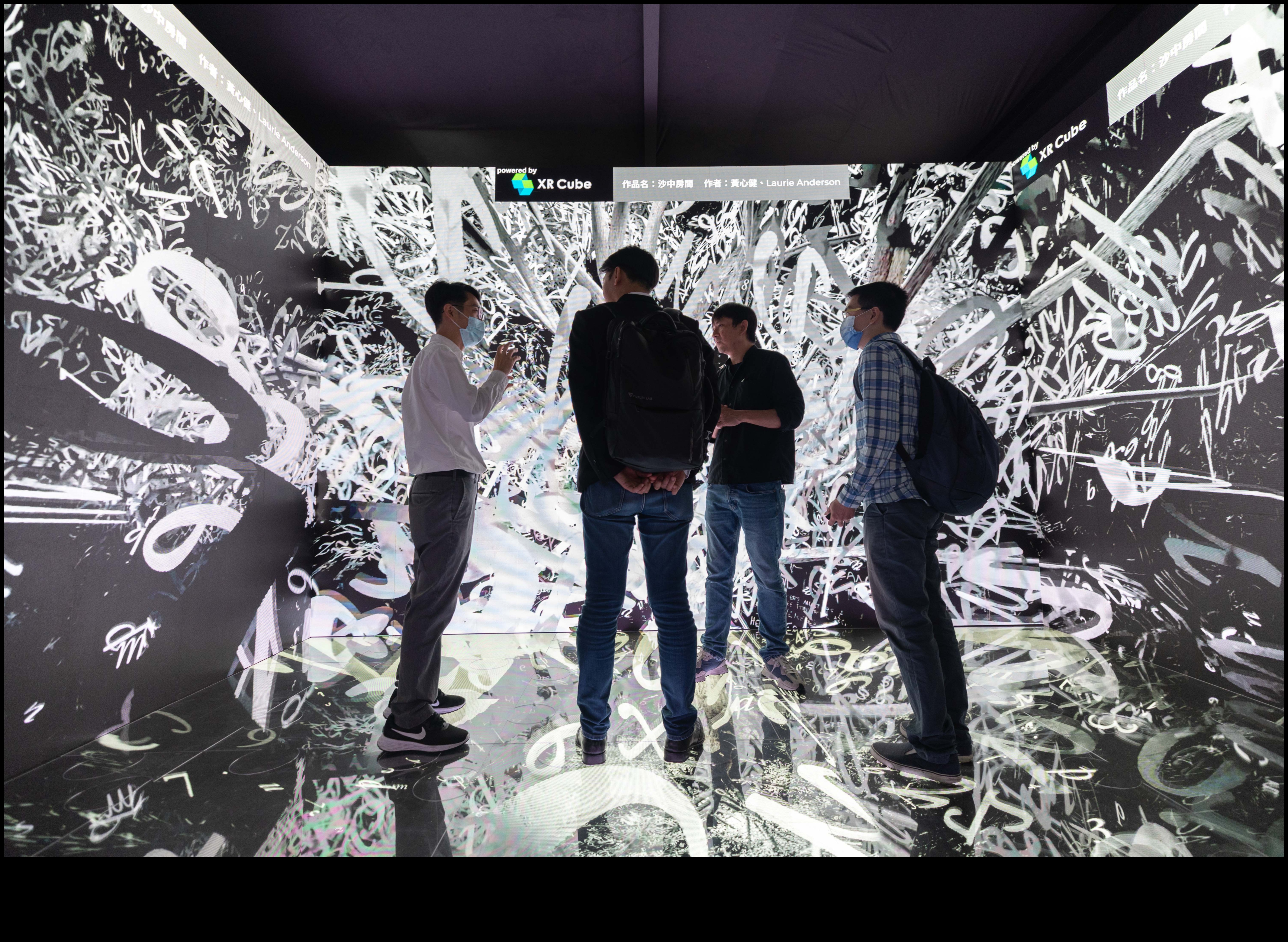 תענוגות 5G דינמיים: חקר עולם האמנויות היצירתיות ופתרונות קישוריות