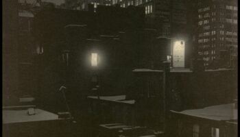 אודיסיאה עירונית: ניווט בנופים עירוניים בתרבויות מגוונות